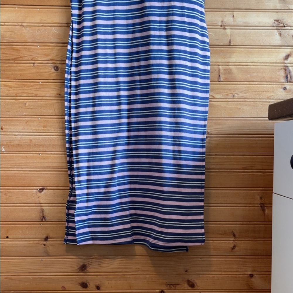 New BDG T-Shirt Midi Dress - Picture 9 of 15